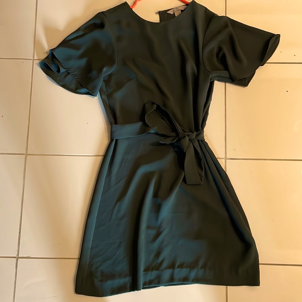 Dress with belt
